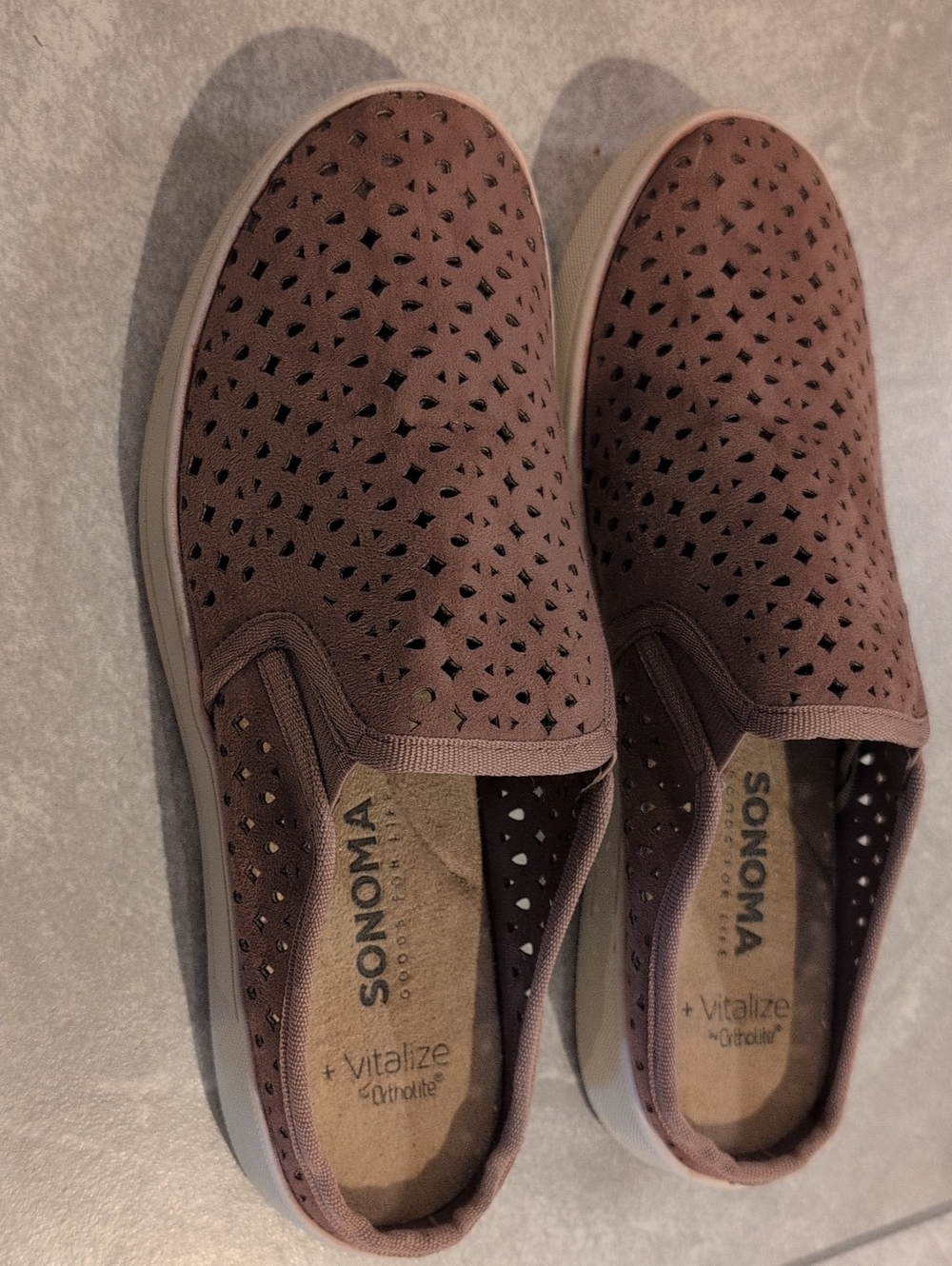 Sonoma Mauve Slip-On Perforated Casual Shoes